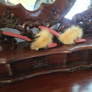 A gorgeous pair of Mink slip on (100% Authentic mink)